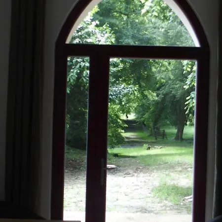 La Chapelle Daire Châteaufort